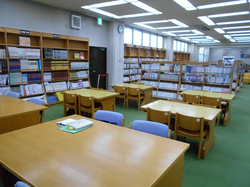 Photo: Yatomi City Library childrens books ac