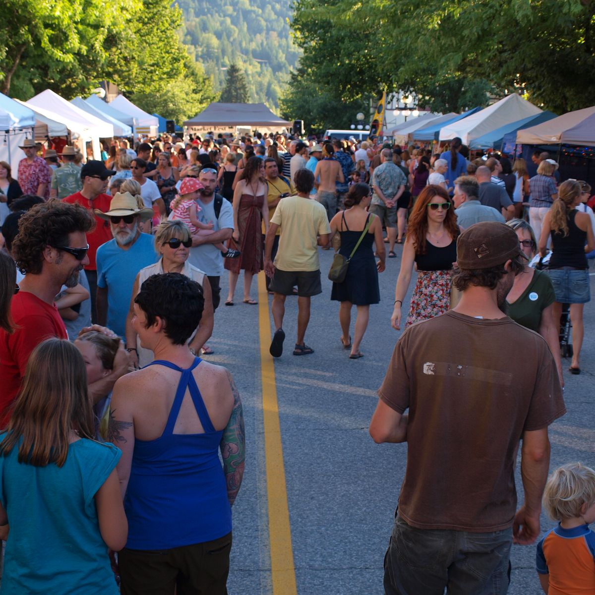 Saturday market, Nelson